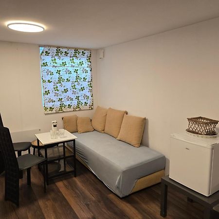 Beautiful 2 Rooms Apartment In Klofta,Near Oslo Airport& Oslo Eksteriør bilde