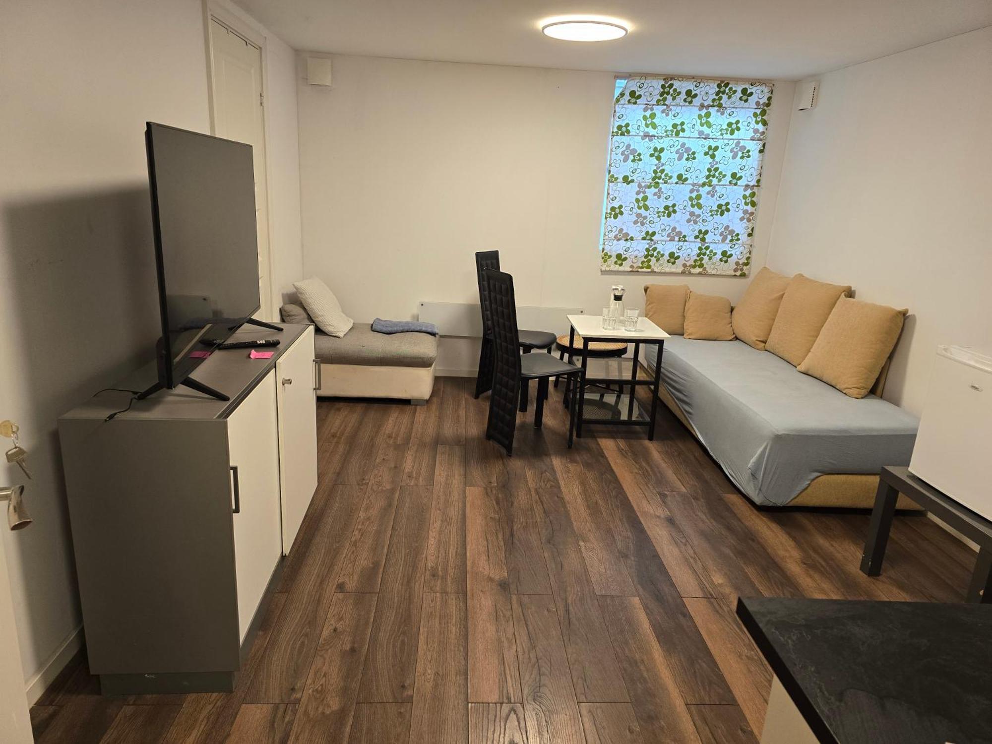 Beautiful 2 Rooms Apartment In Klofta,Near Oslo Airport& Oslo Eksteriør bilde